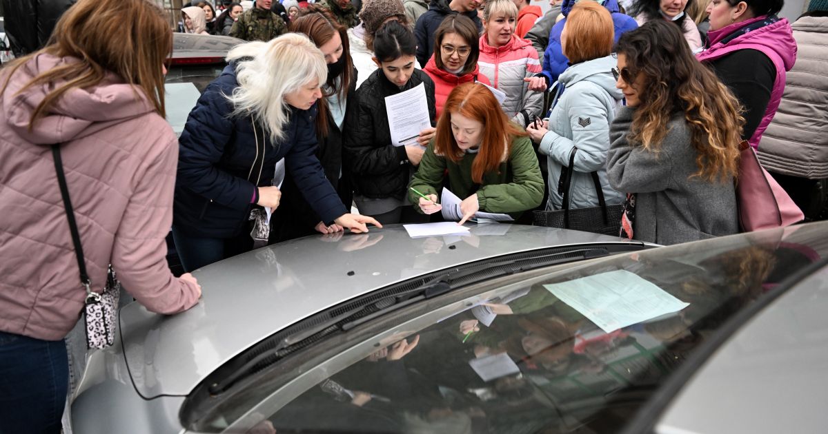 Na froncie wojennych uchodźców – i zalotników – Respublika.lt