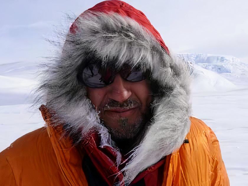 Darius Vaičiulis passerte den første etappen av ekspedisjonen: han nådde toppen av Axel Haiberg-breen – Respublika.lt