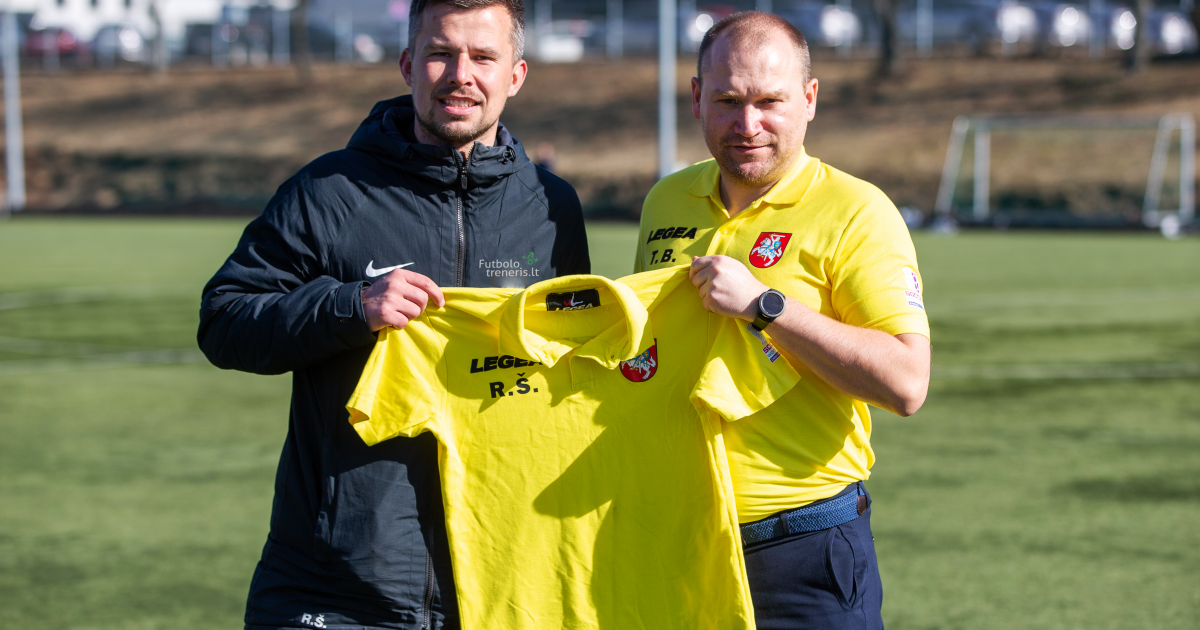 Strateg Futbolotreneris.lt kieruje małą litewską drużyną piłkarską: „Kiedy reprezentujesz Litwę, celem zawsze powinno być zwycięstwo” – Respublika.lt