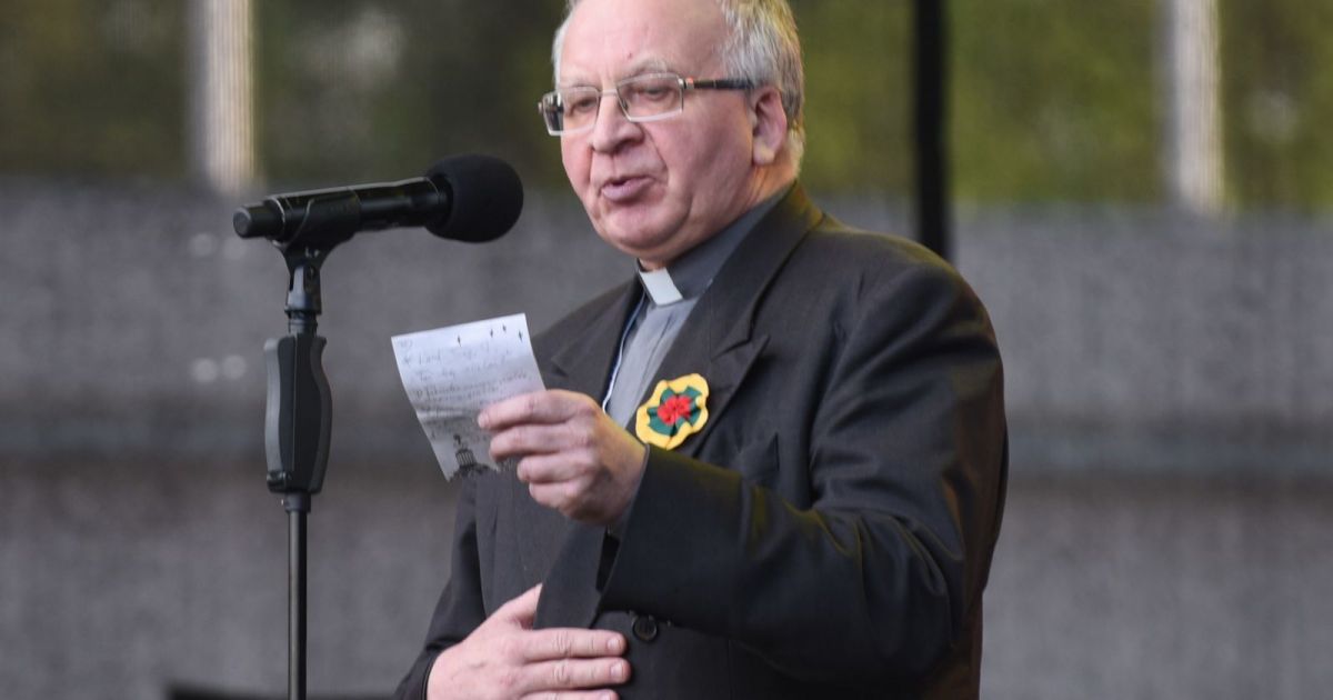 Ksiądz Robert GRIGAS: O tranzycie i patriotyzmie – Respublika.lt