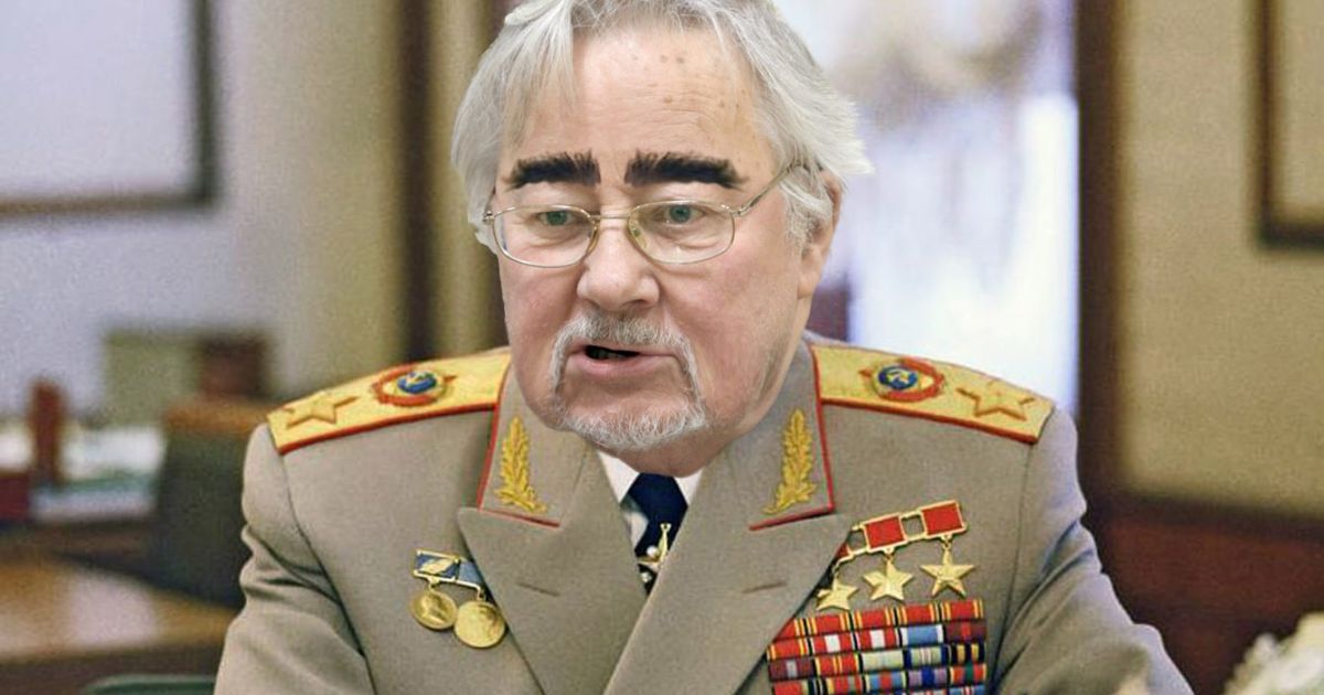 Брежнев отставка. Маршал брежнев. Брежнев отставка. Брежнев 1967. Л и брежнев.