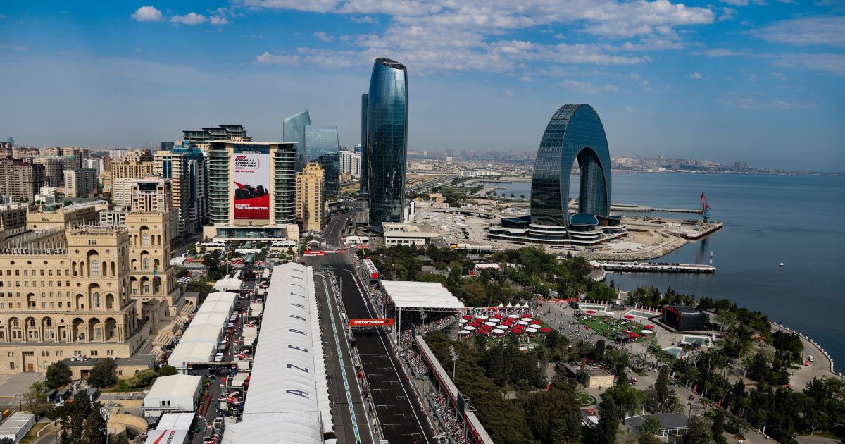 Сможет находиться в нем в